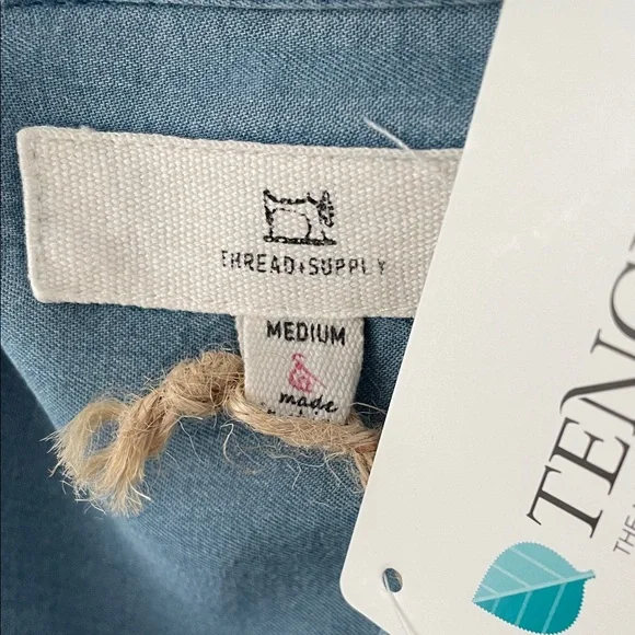 NWT Thread Supply Soft light DenimWash button Shirt - Picture 3 of 4